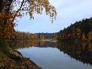 Jezioro wrzeszczyńskie jesienią
